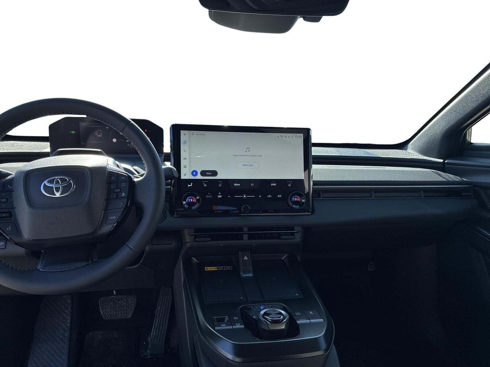 Grå Toyota BZ4X fra 2026