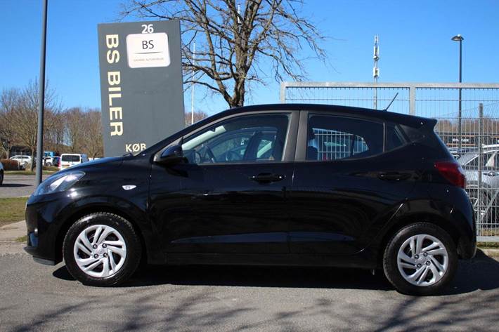Sort Hyundai i10 fra 2020