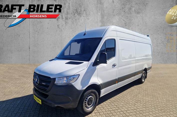 Hvid Mercedes Sprinter 317 fra 2020