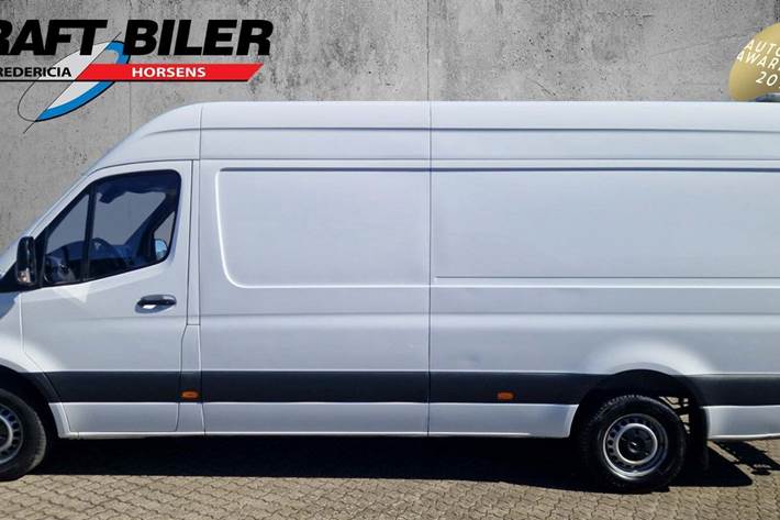 Hvid Mercedes Sprinter 317 fra 2020