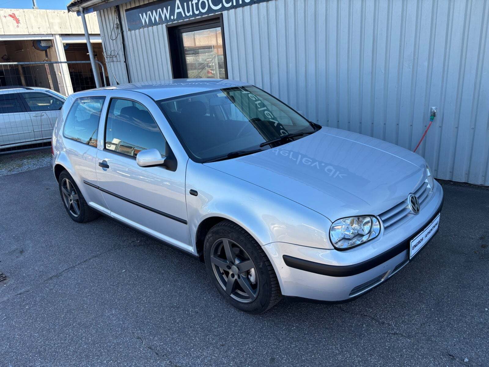 Sølv VW Golf IV fra 1998