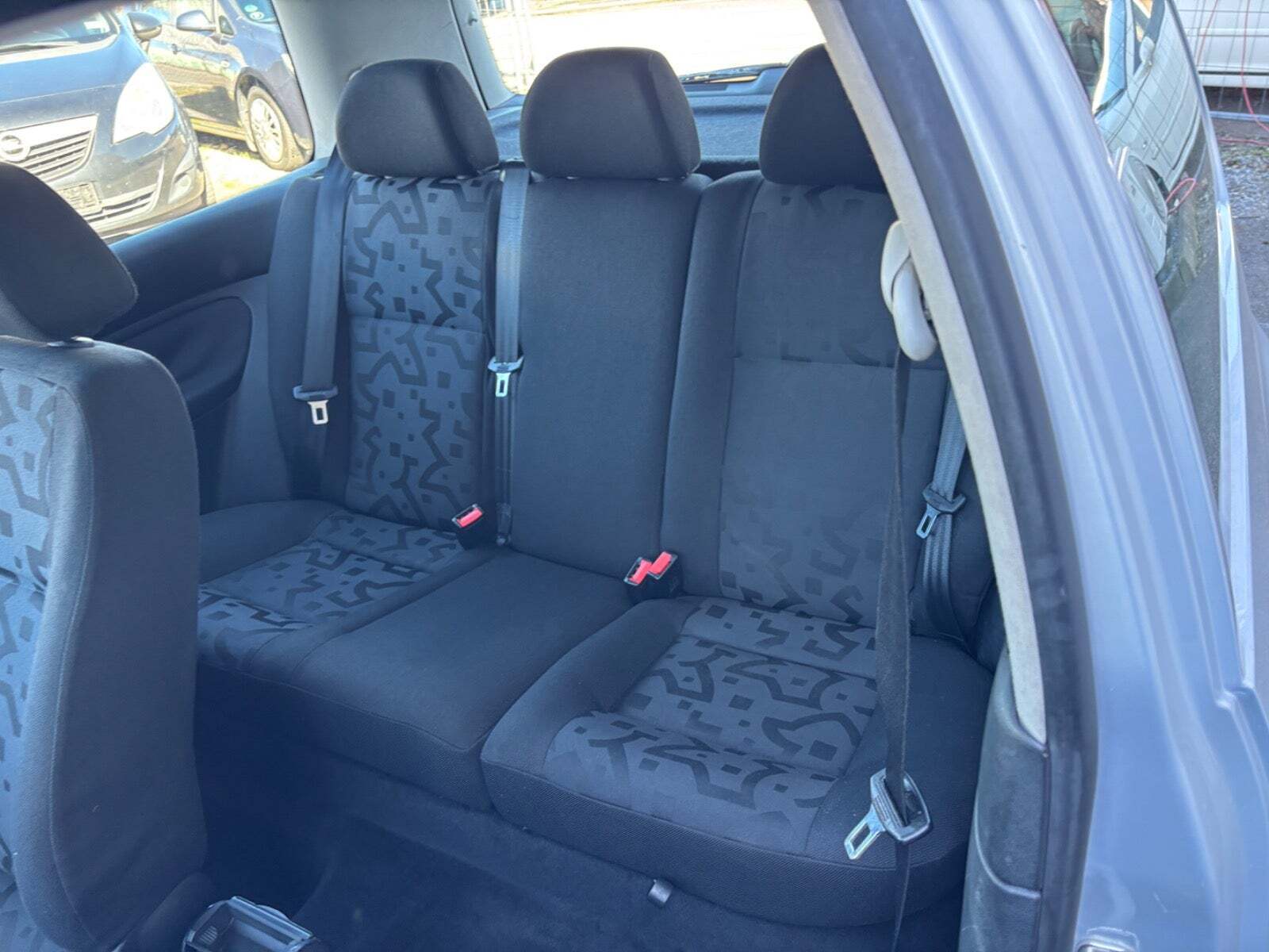 Sølv VW Golf IV fra 1998