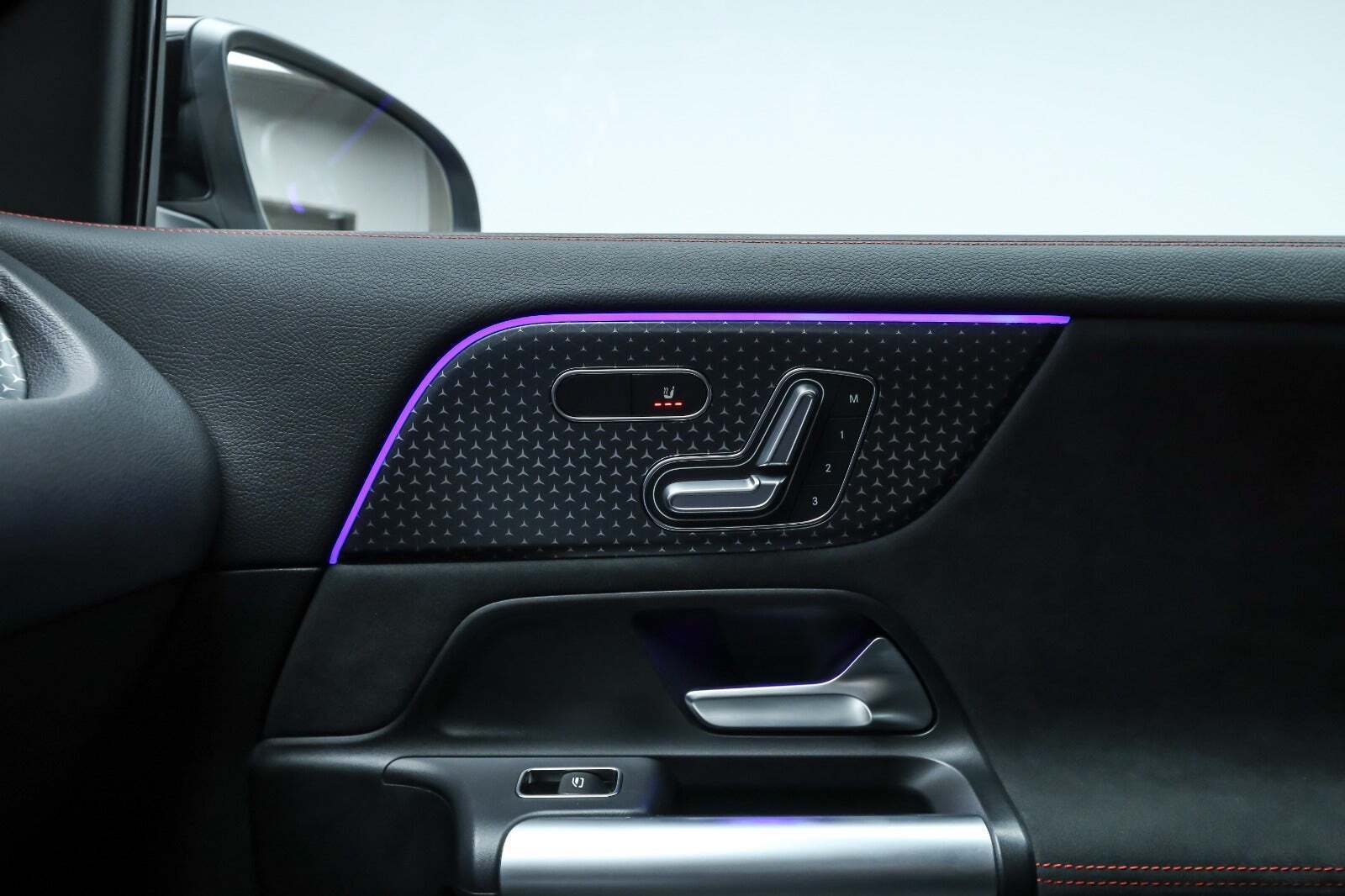 Sort Mercedes EQA250+ fra 2025