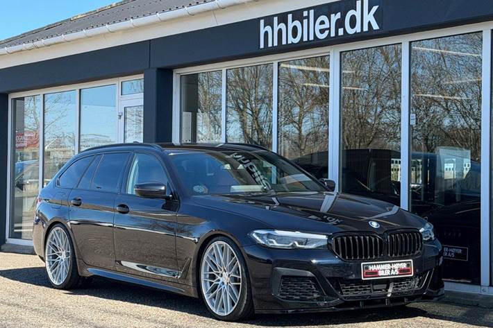 Sort BMW 530e fra 2022