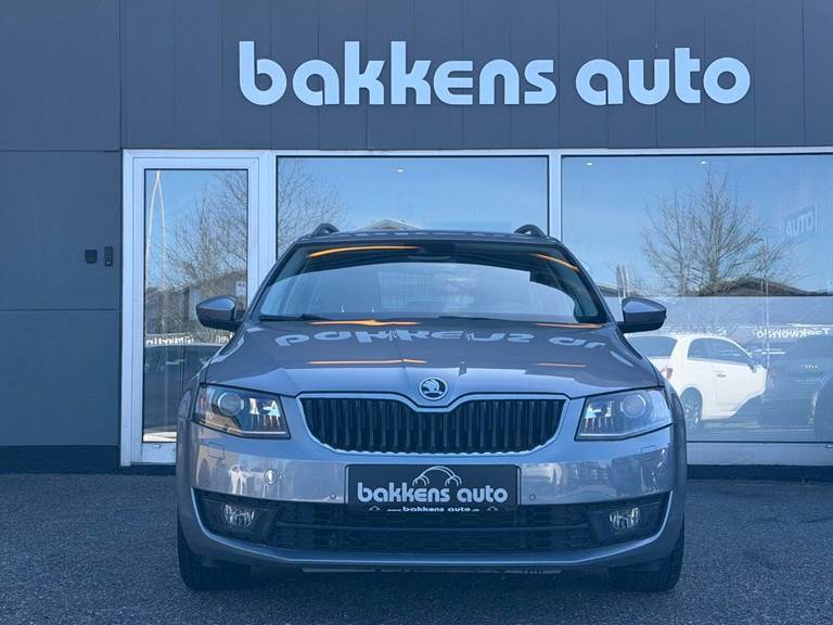 Skoda Octavia 1,6 TDi 110 Style Combi DSG