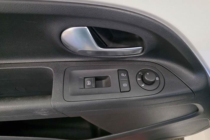 Hvid VW UP! fra 2013