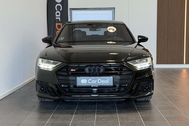 Sort Audi S8 fra 2020