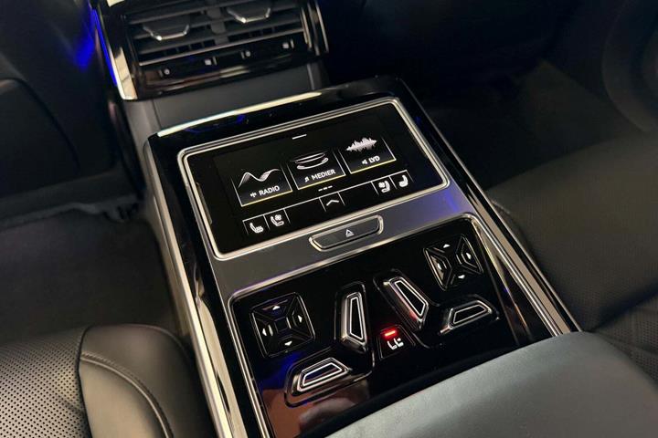 Sort Audi S8 fra 2020