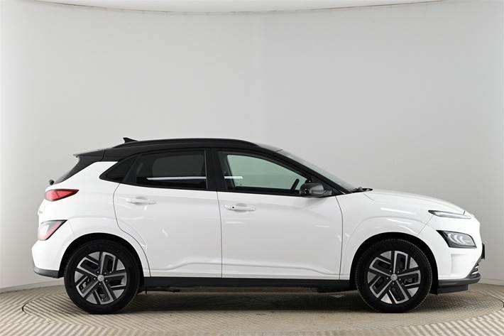 Hvid Hyundai Kona fra 2022