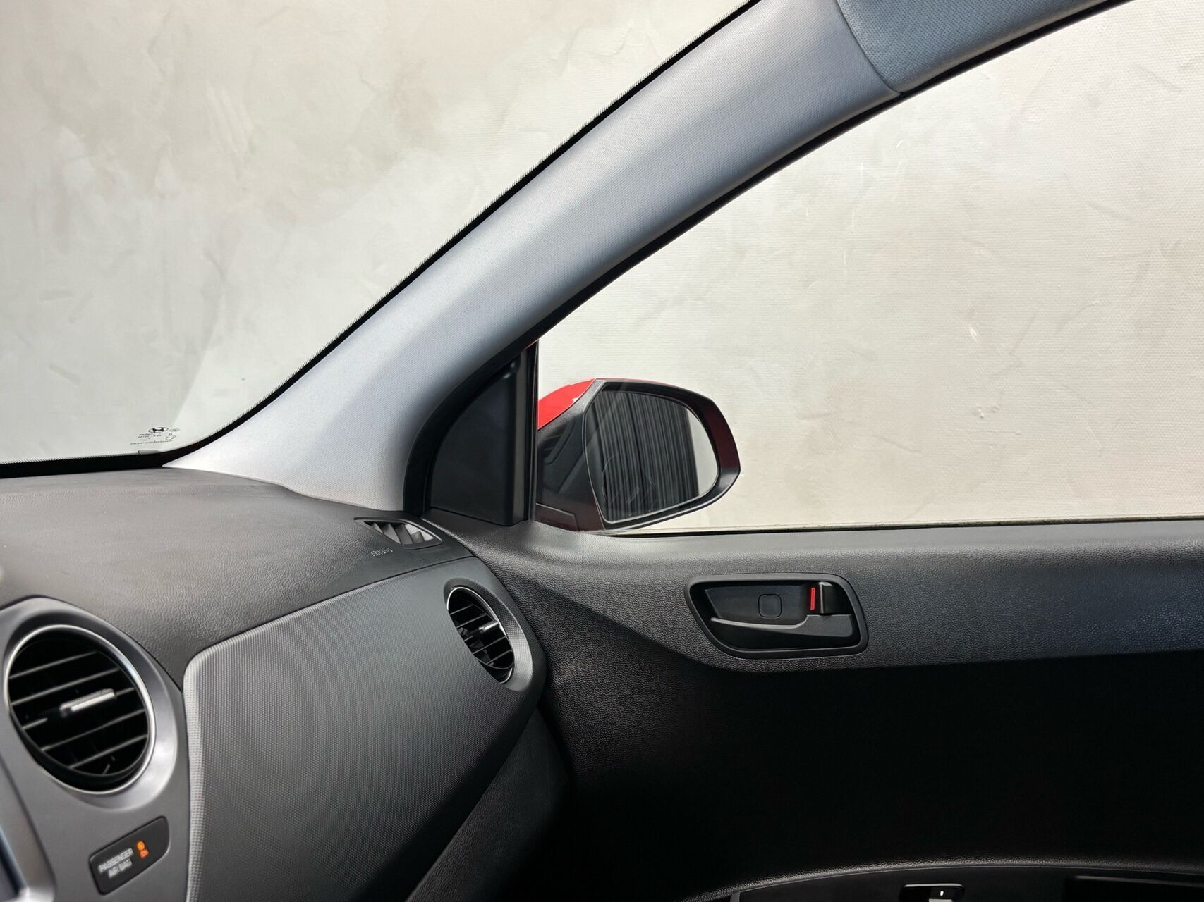 Rød Hyundai i10 fra 2019