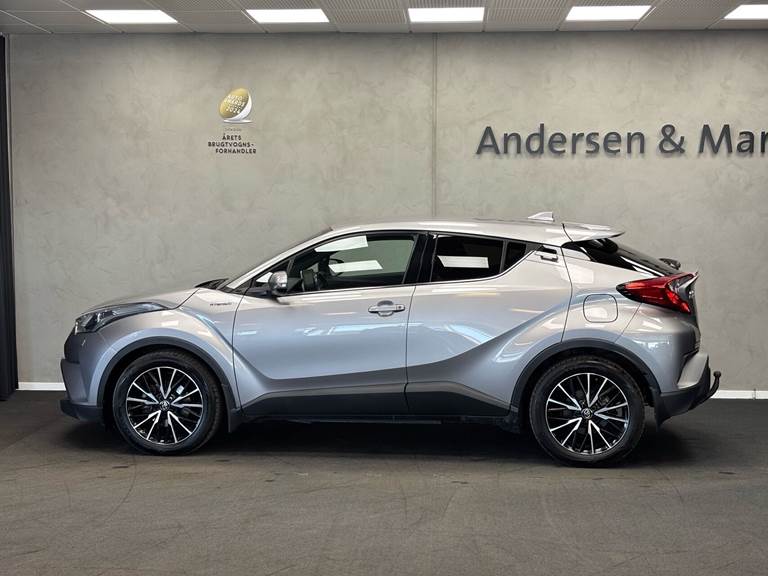 Toyota C-HR 1,8 Hybrid Selected Multidrive S 122HK 5d Aut.