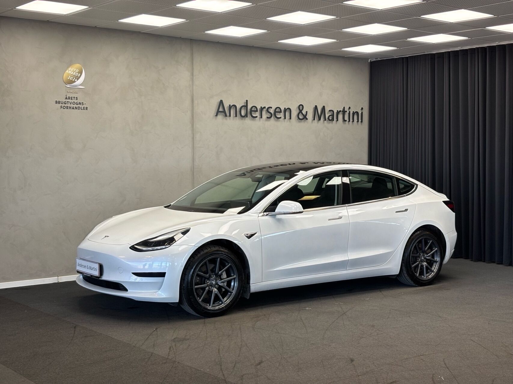 Tesla Model 3 EL Standard Range 283HK Aut.