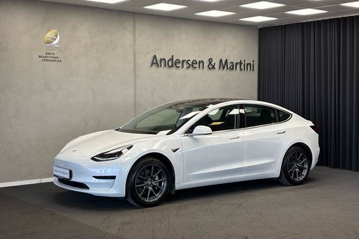Hvid Tesla Model 3 fra 2020