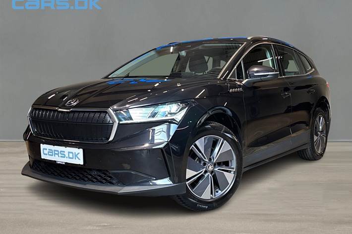 Sort Skoda Enyaq fra 2021 set udefra