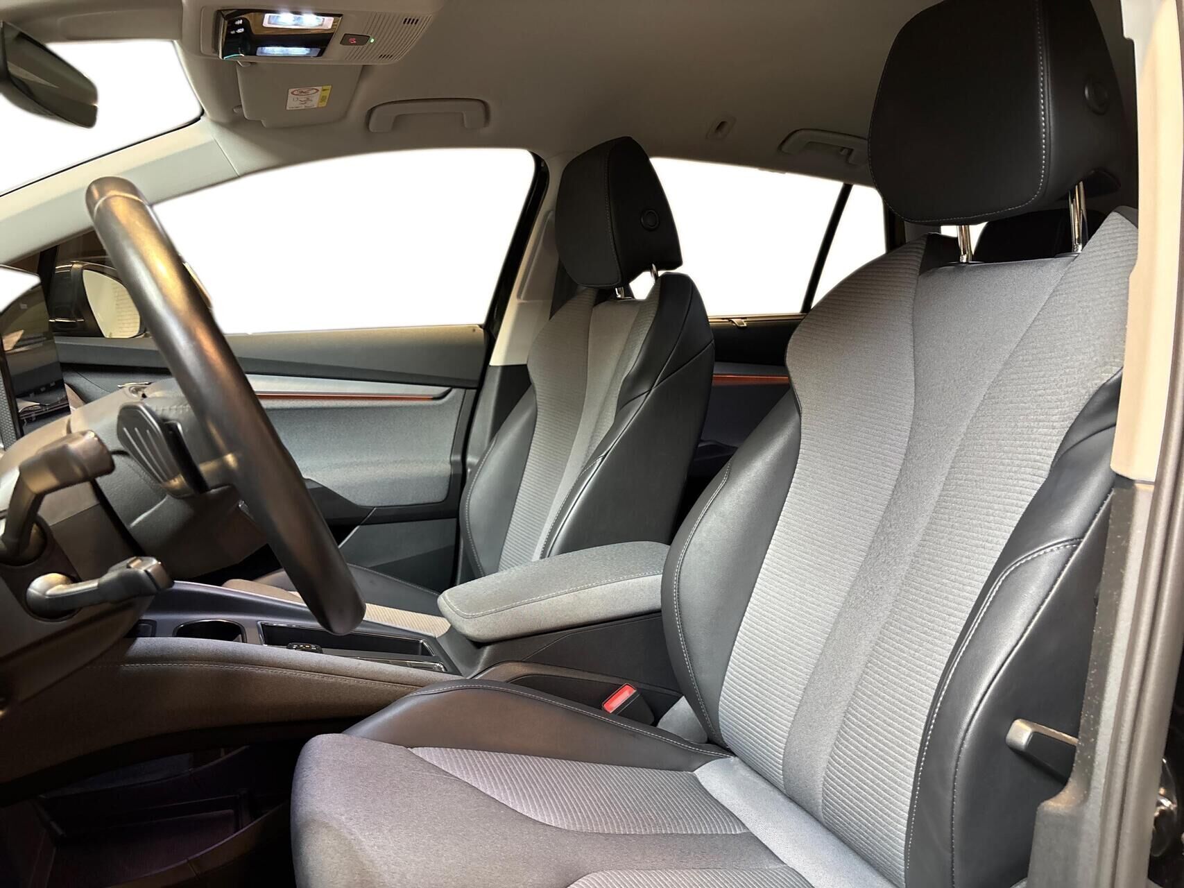 Skoda Enyaq 60 iV Plus 180HK 5d Aut.