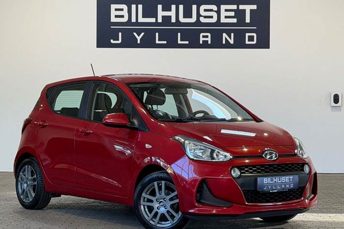 Grå Hyundai i10 fra 2017