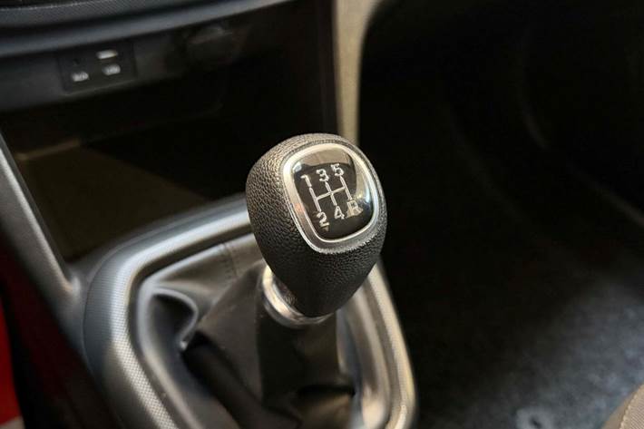 Grå Hyundai i10 fra 2017