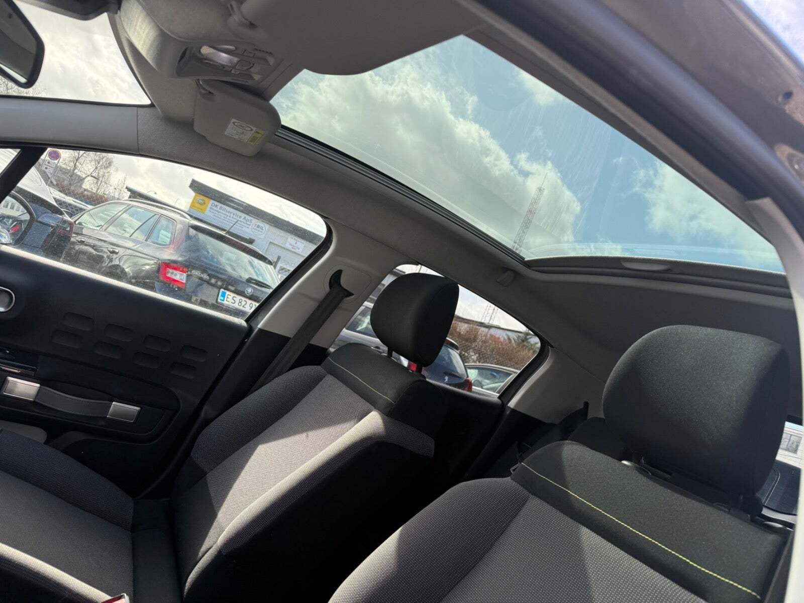 Grå Citroën C3 fra 2019