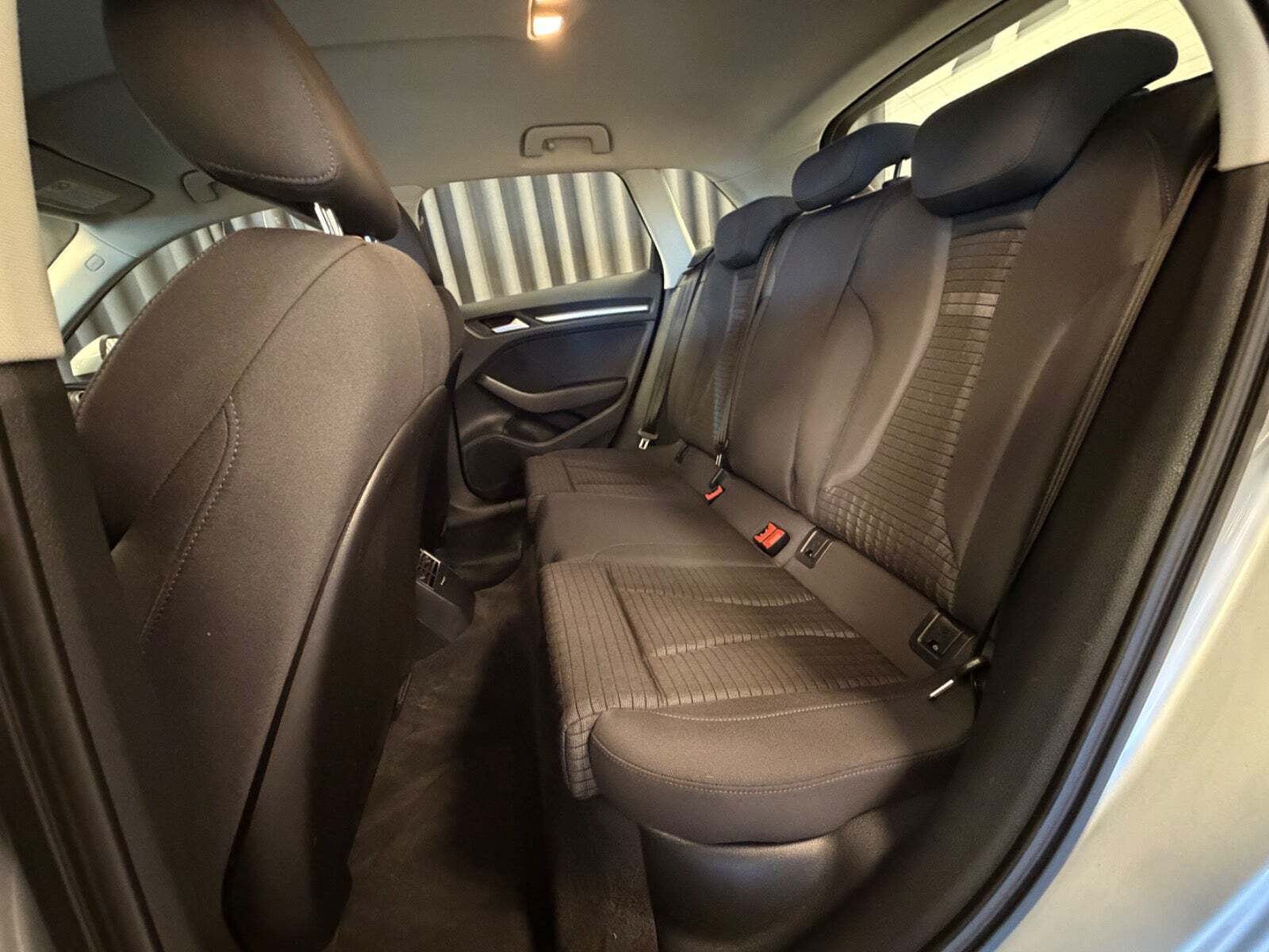 Grå Audi A3 fra 2013