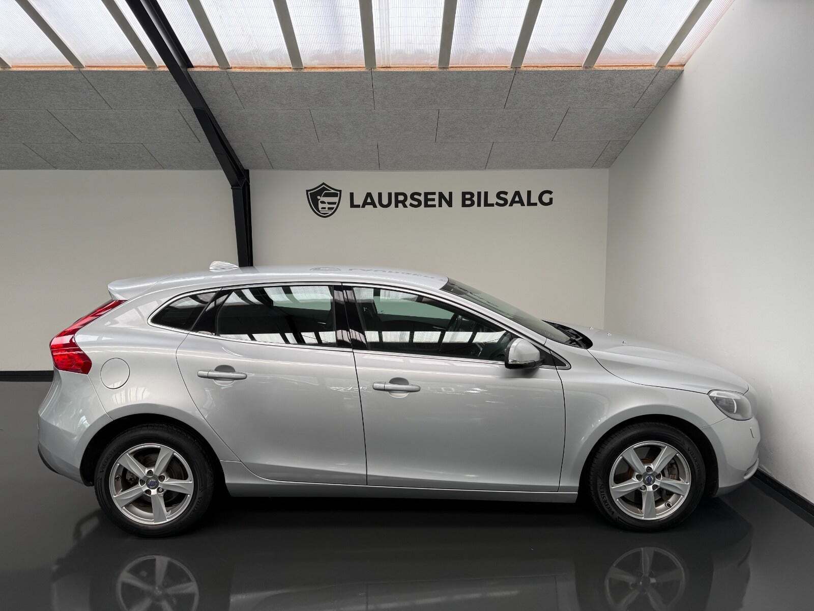 Volvo V40 CC 2,0 D3 150 Momentum aut.