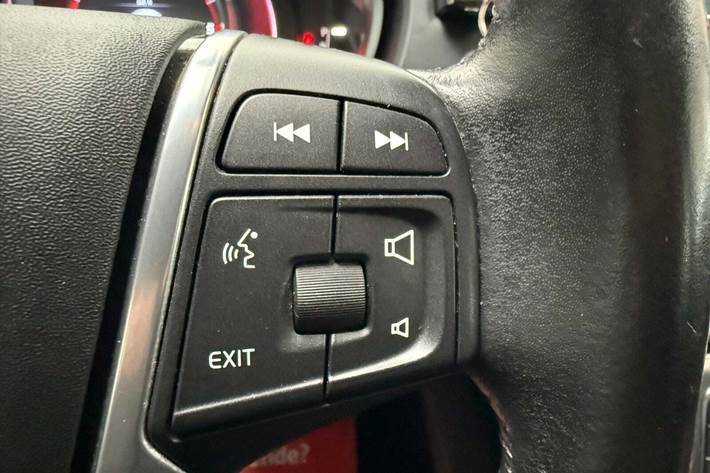 Grå Volvo V40 CC fra 2016