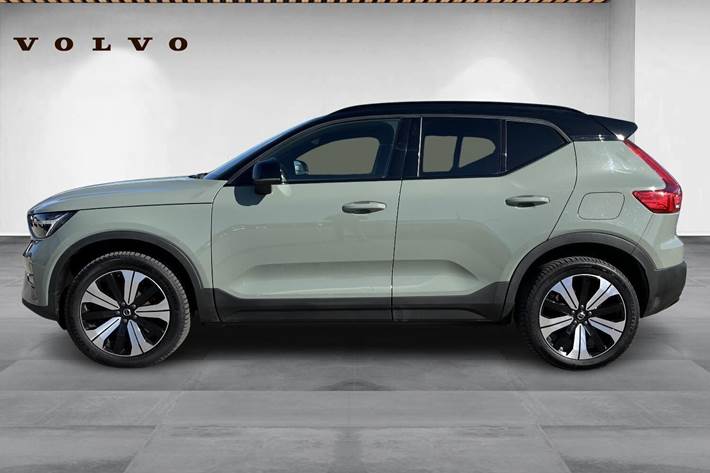 Grøn Volvo XC40 fra 2023
