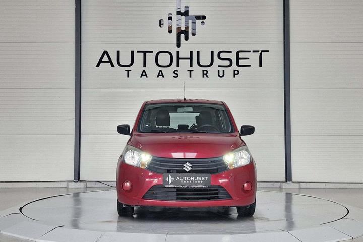 Rød Suzuki Celerio fra 2015