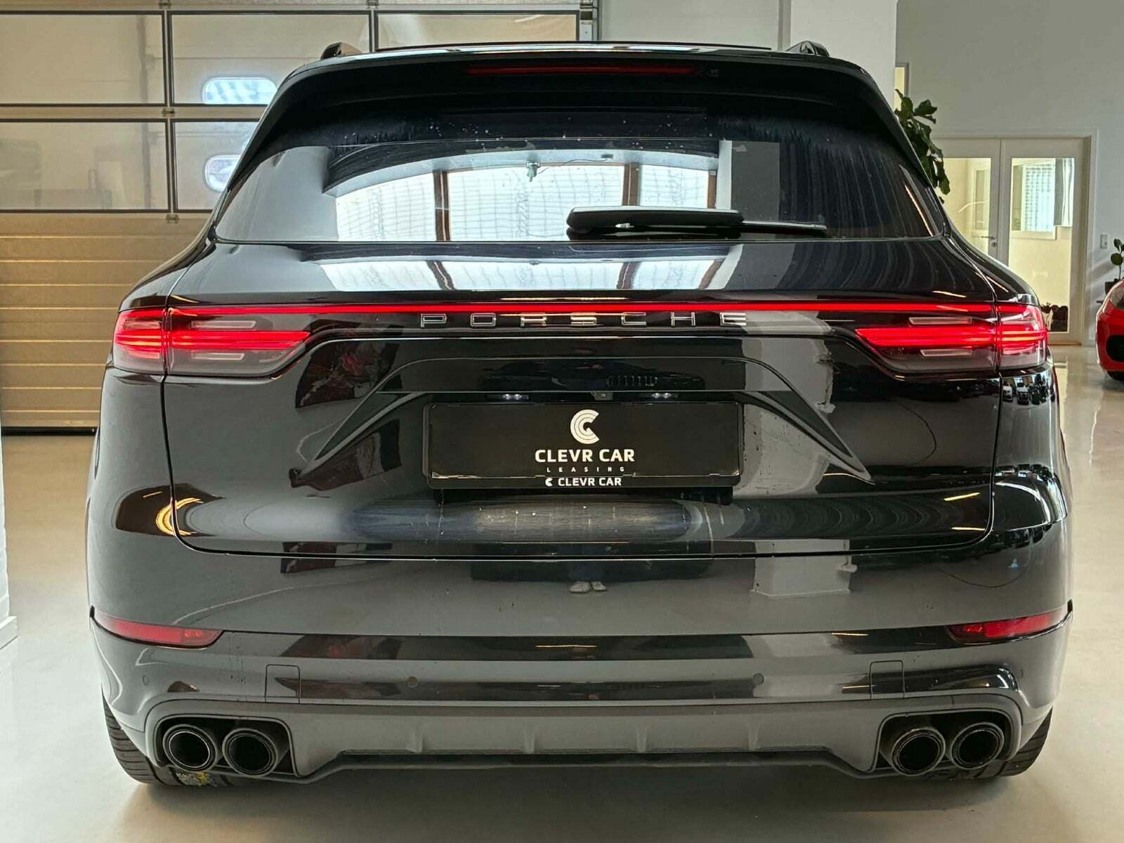 Sort Porsche Cayenne S fra 2018
