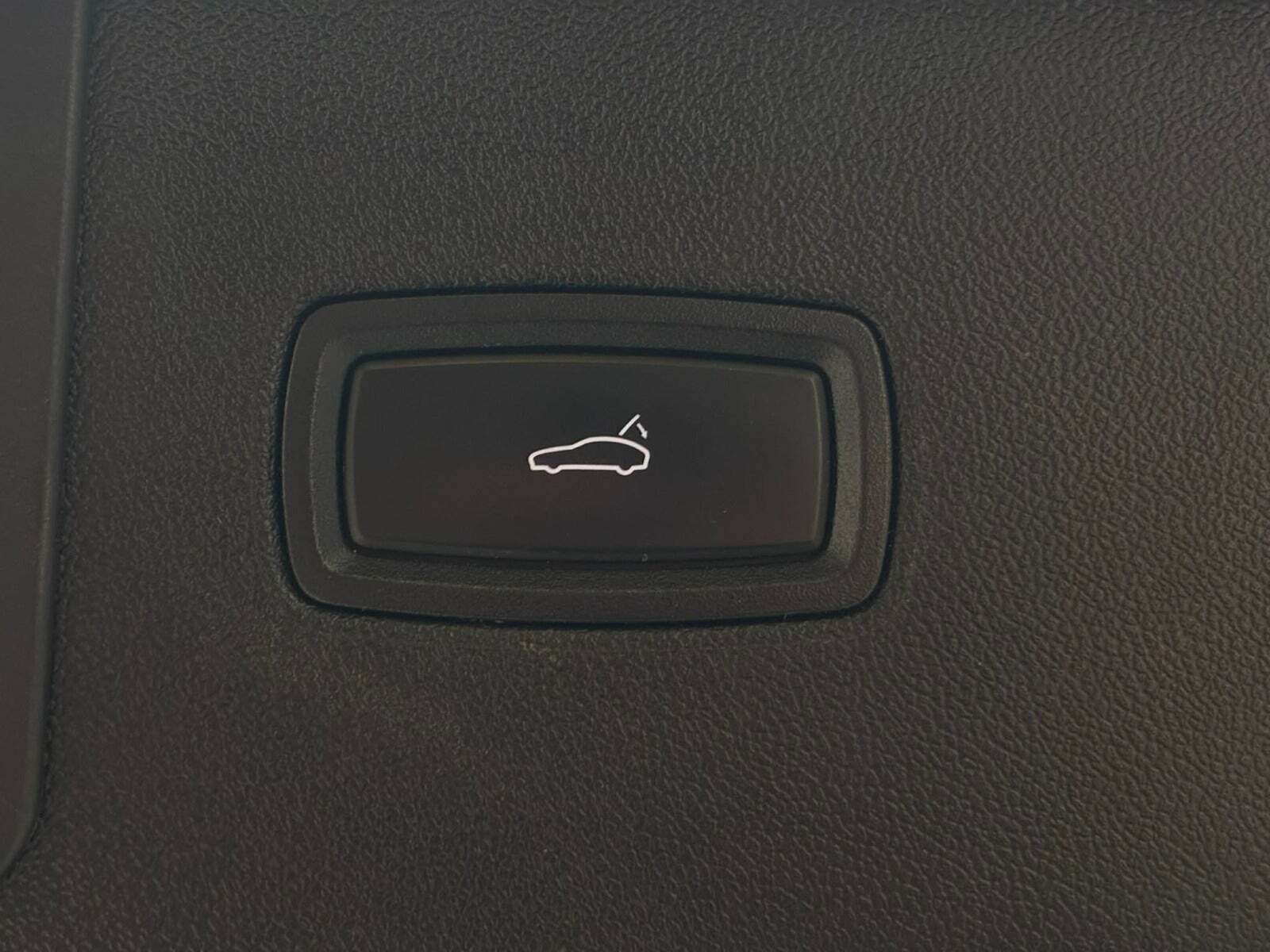 Sort Porsche Cayenne S fra 2018