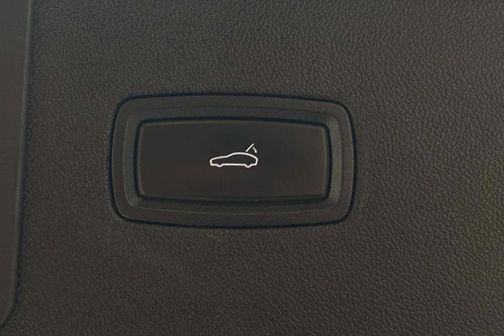 Sort Porsche Cayenne S fra 2018