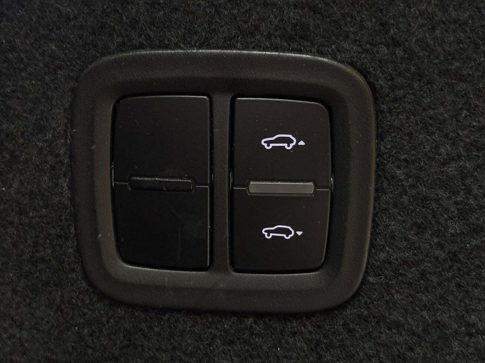 Sort Porsche Cayenne S fra 2018