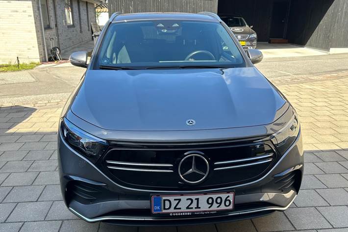 Grå Mercedes EQA250 fra 2021