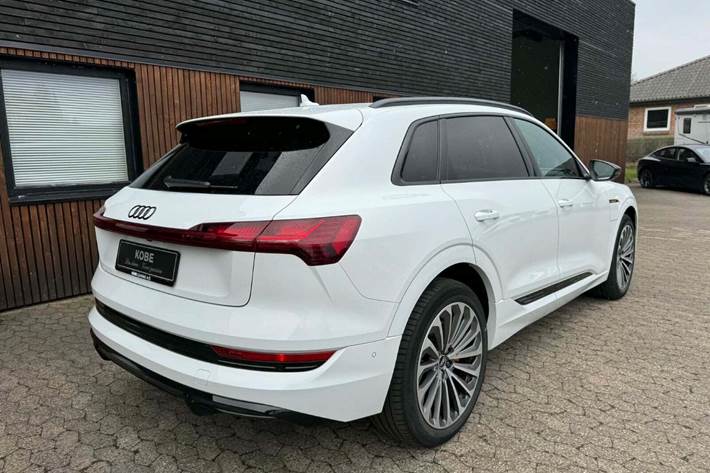 undefined Audi e-tron fra 2022