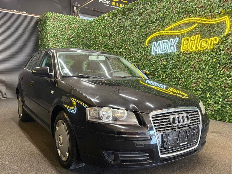 Audi A3 1,6 Attraction Sportback aut.
