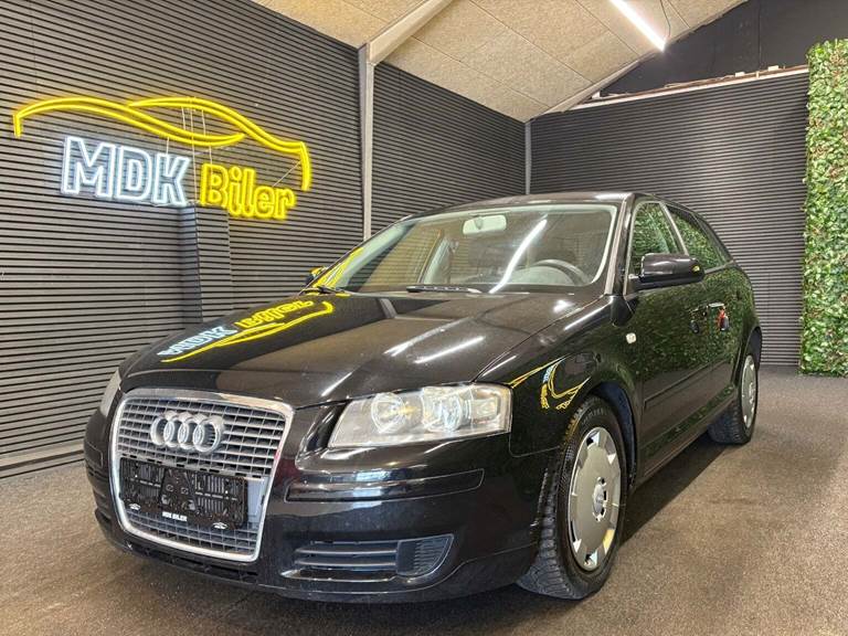 Audi A3 1,6 Attraction Sportback aut.