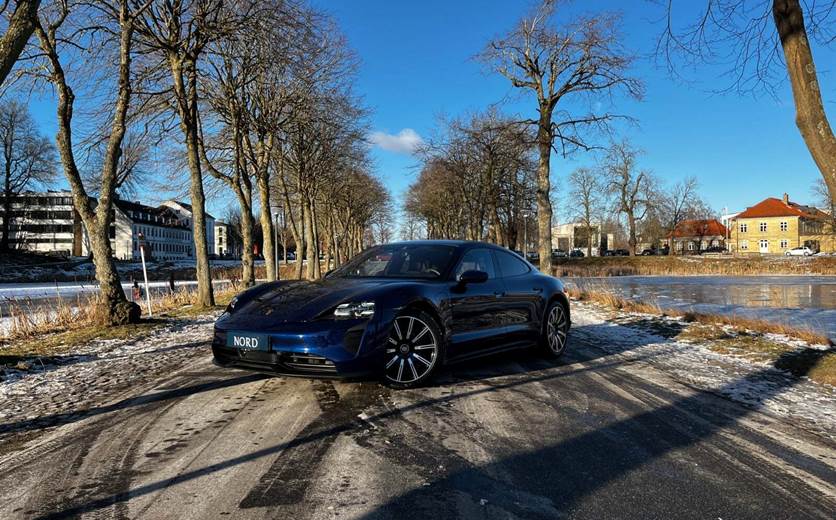 Porsche Taycan 4S
