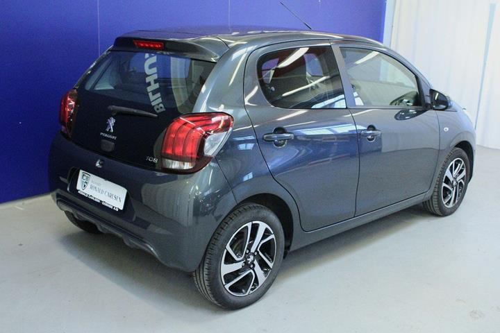 Grå Peugeot 108 fra 2020