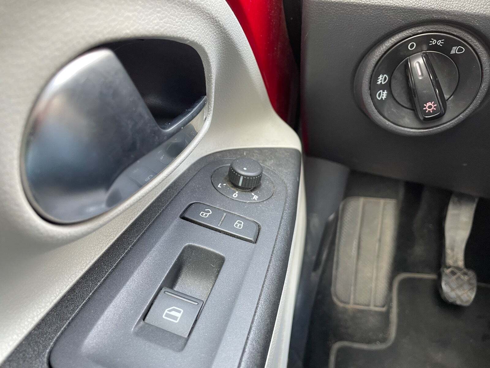 Rød Seat Mii fra 2013