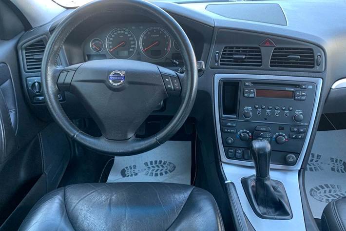 Sølv Volvo S60 fra 2006