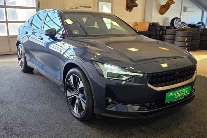 Blå Polestar 2 fra 2023