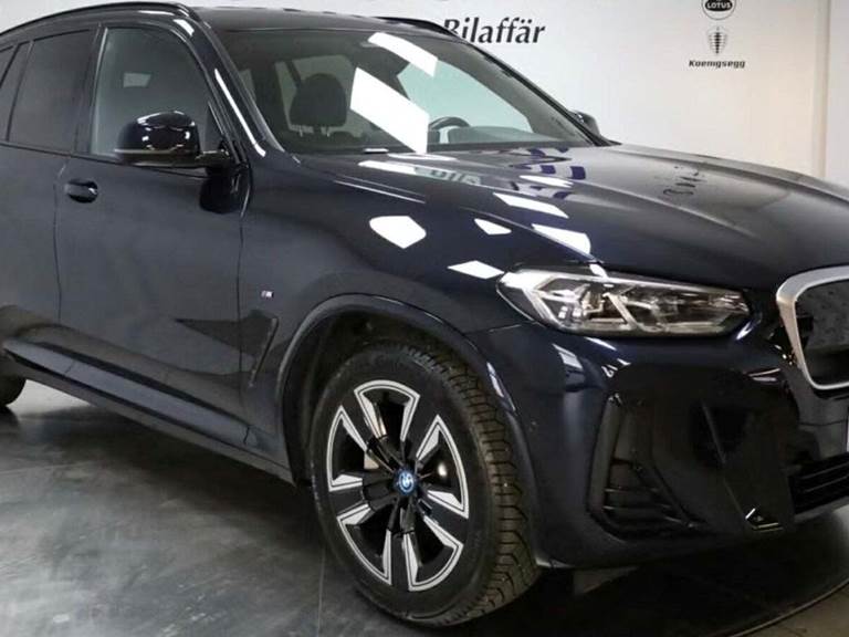 BMW iX3 Charged M-Sport