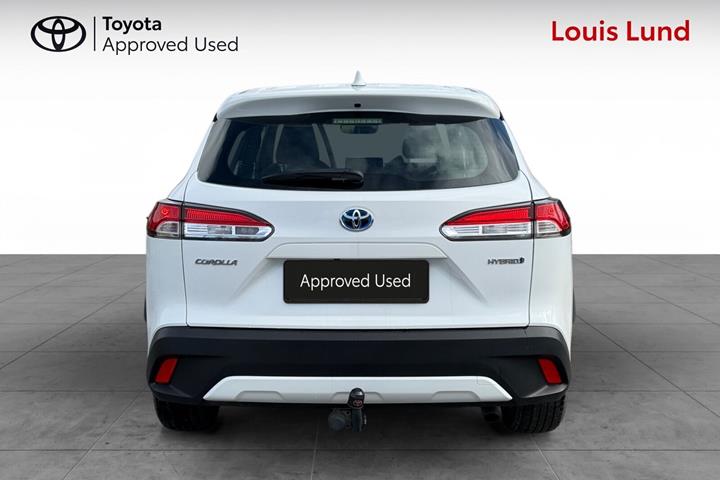 Hvid Toyota Corolla Cross fra 2023
