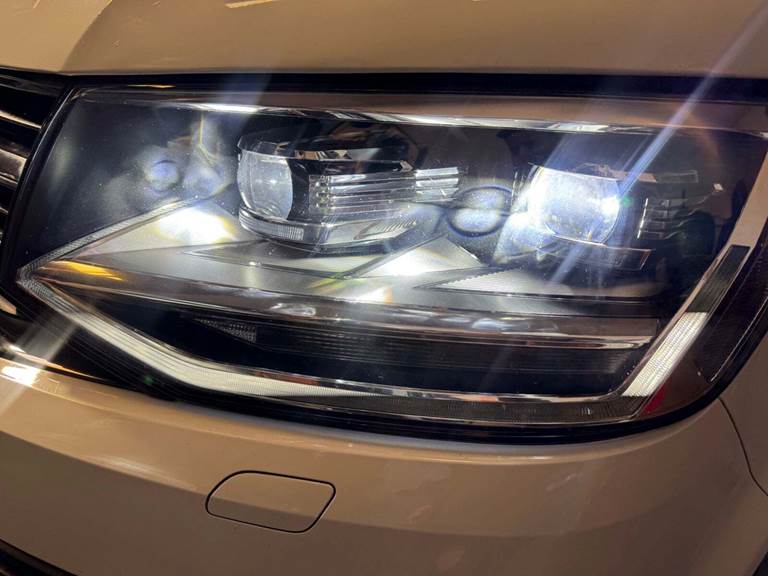 VW Transporter 2,0 TDi 150 Kassevogn DSG kort