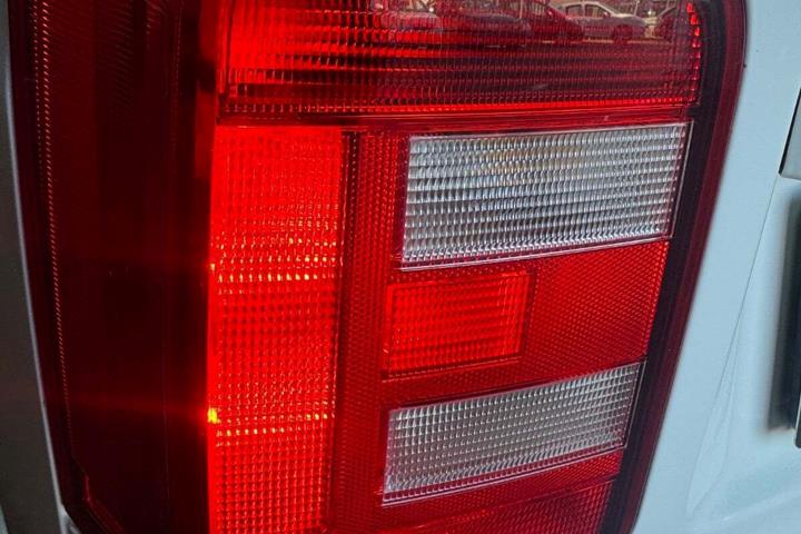 Hvid VW Transporter fra 2019