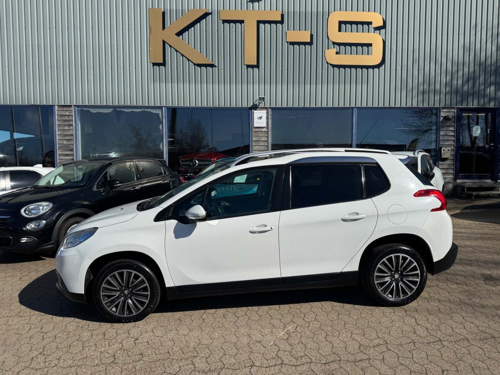 Peugeot 2008 1,6 e-HDi 92 Active Sky