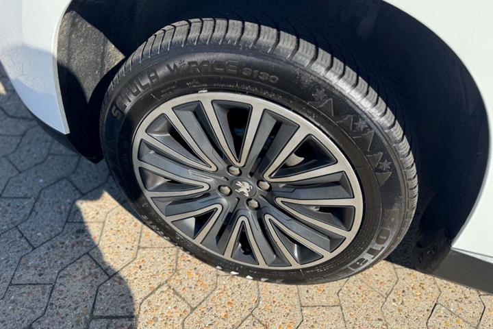 undefined Peugeot 2008 fra 2014