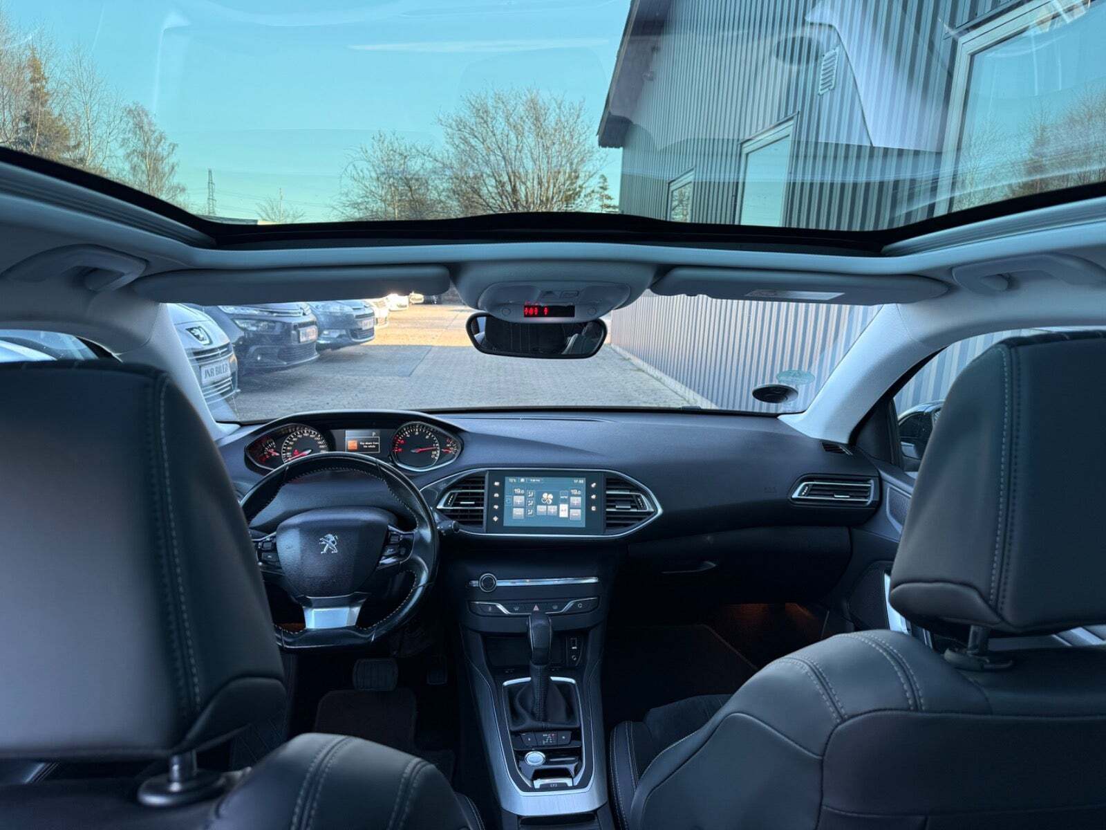 Peugeot 308 1,6 BlueHDi 120 Allure Sky SW EAT6