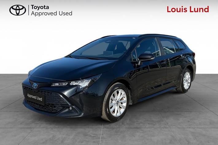Sort Toyota Corolla fra 2023 set udefra