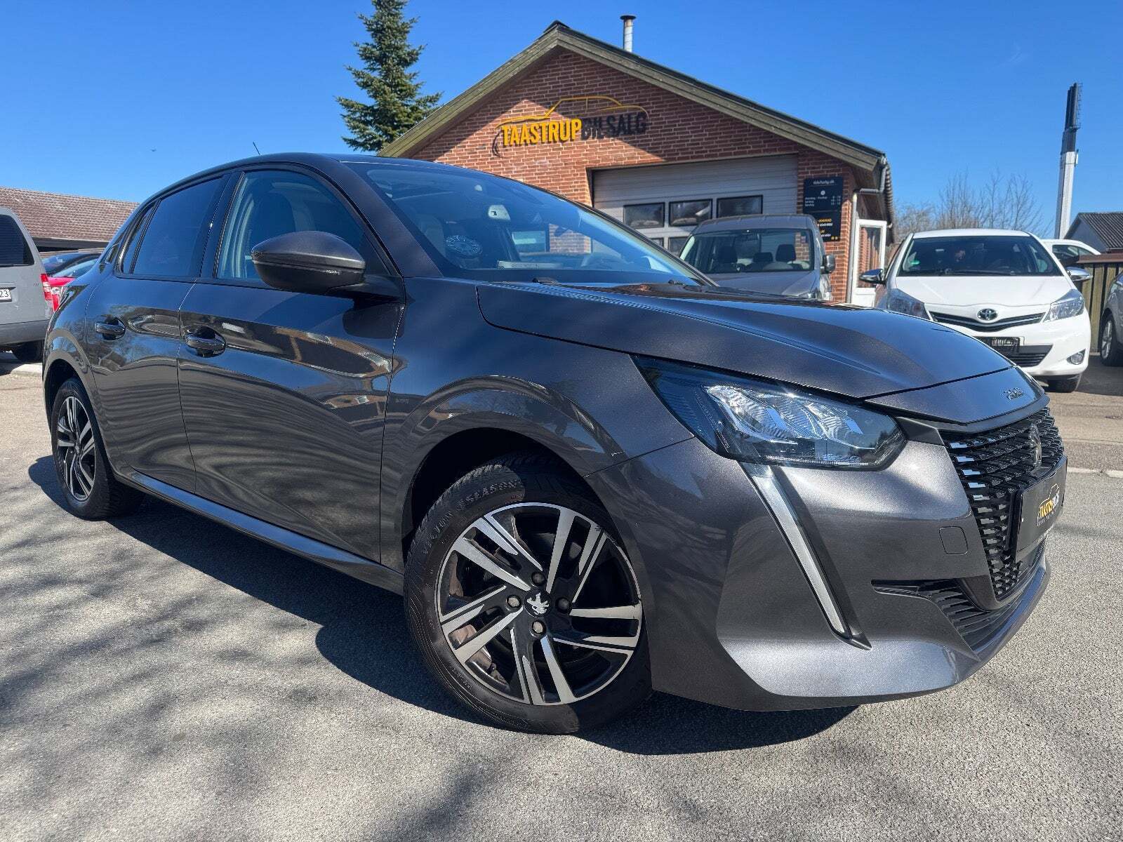 Peugeot 208 1,2 PureTech 100 Allure Sky