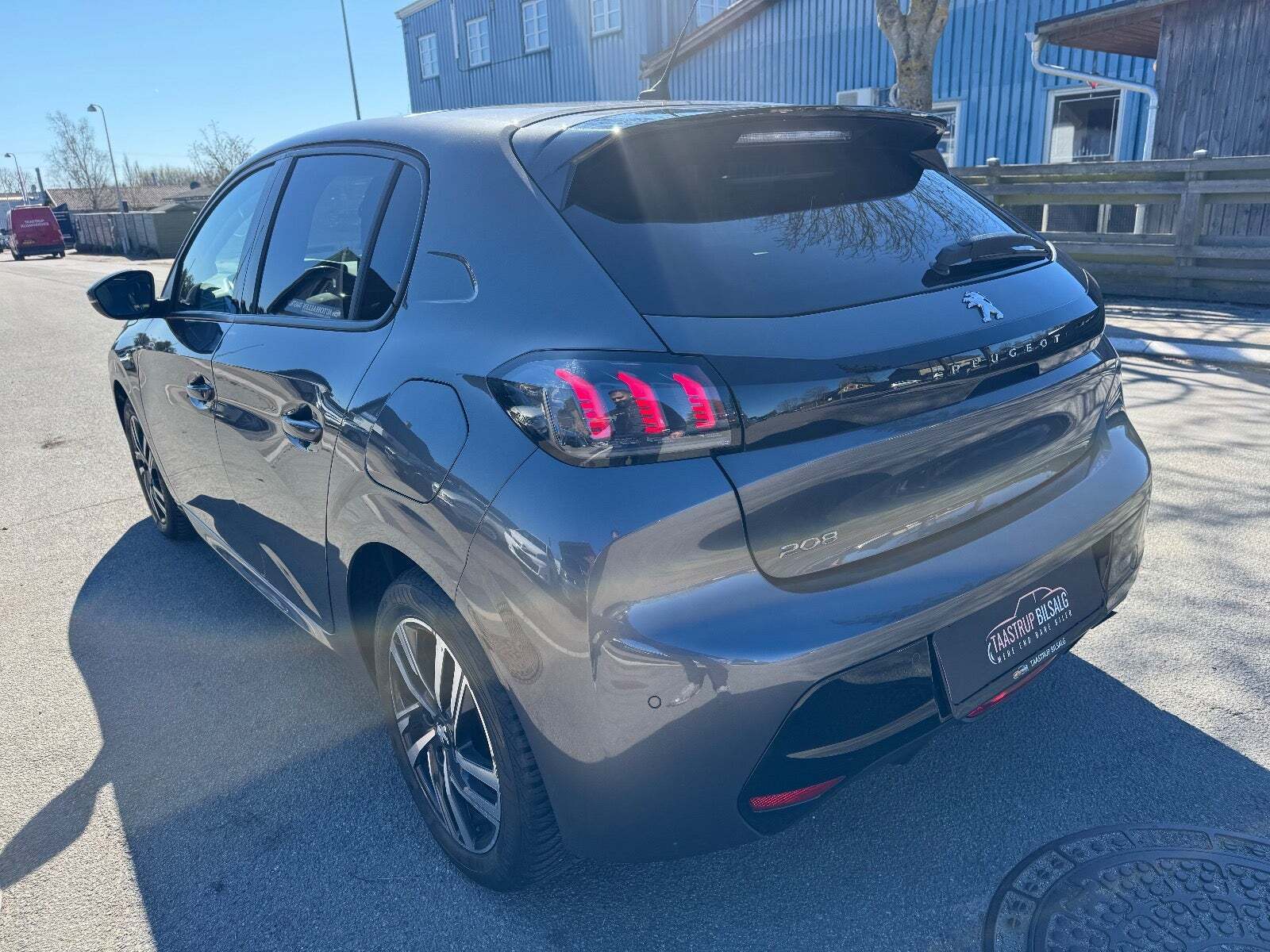 Peugeot 208 1,2 PureTech 100 Allure Sky